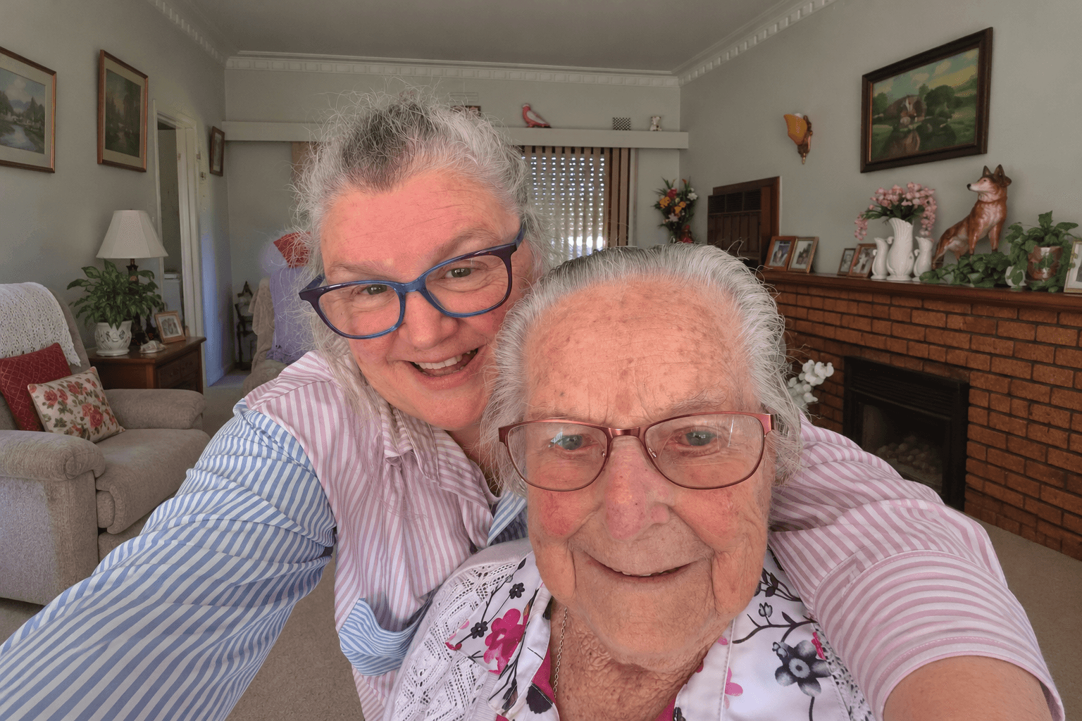 Gayle and Elsie at home